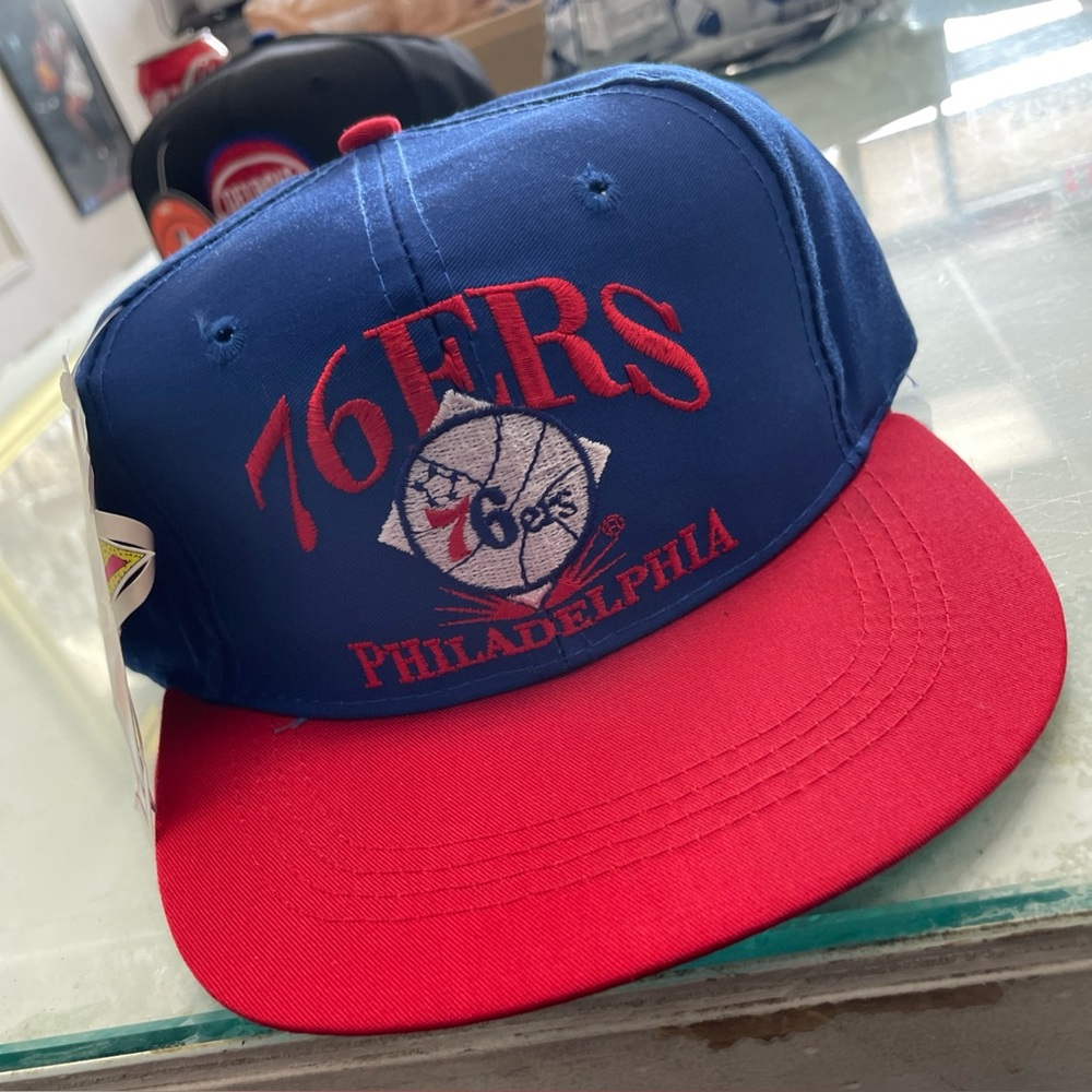 Philadelphia 76ers NBA Vintage 90s YOUTH Snapback Cap Hat - NWT New Blue